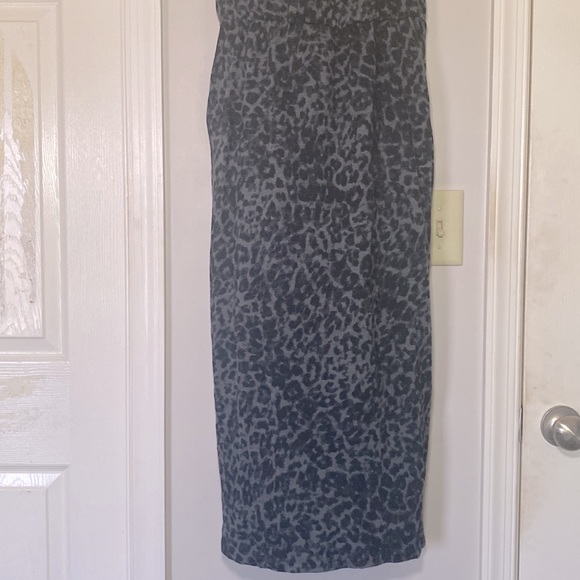 Old Navy Leopard Print Slub Knit Cami Midi Dress - Picture 7 of 15